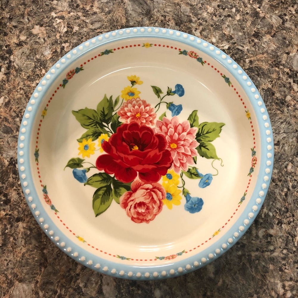 Pioneer Woman Sweet Rose Pie Pan
